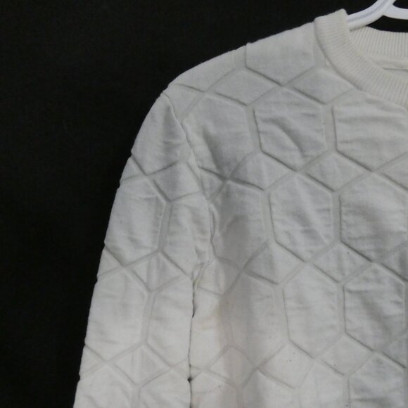 H&M | small | White Geometric Pattern Crew Neck Sweater - Picture 3 of 14